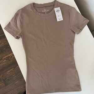 Abercrombie Essential Tuckable Baby Tee